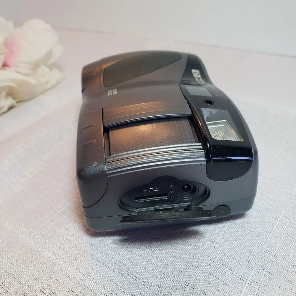 HP Hewlett Packard Photosmart Digital Camera C200 Color Gray NOT TESTED